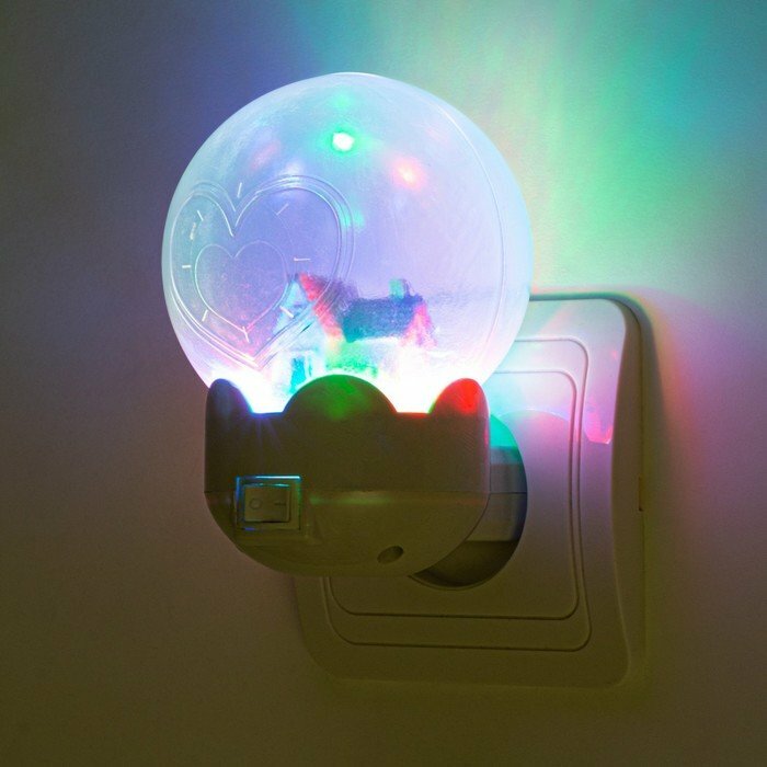 Ночник "Домик" LED белый 7х7х11 см (комплект из 4 шт) - фотография № 3