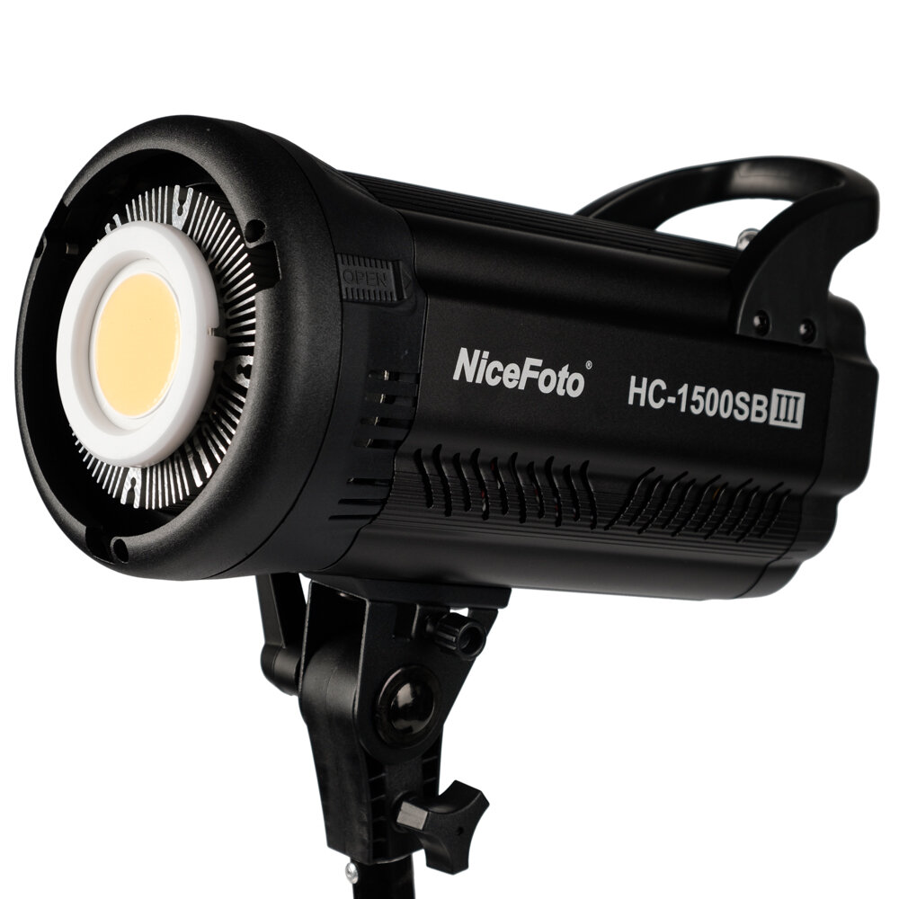 Осветитель светодиодный студийный NiceFoto HC-1500SBIII LED 150w