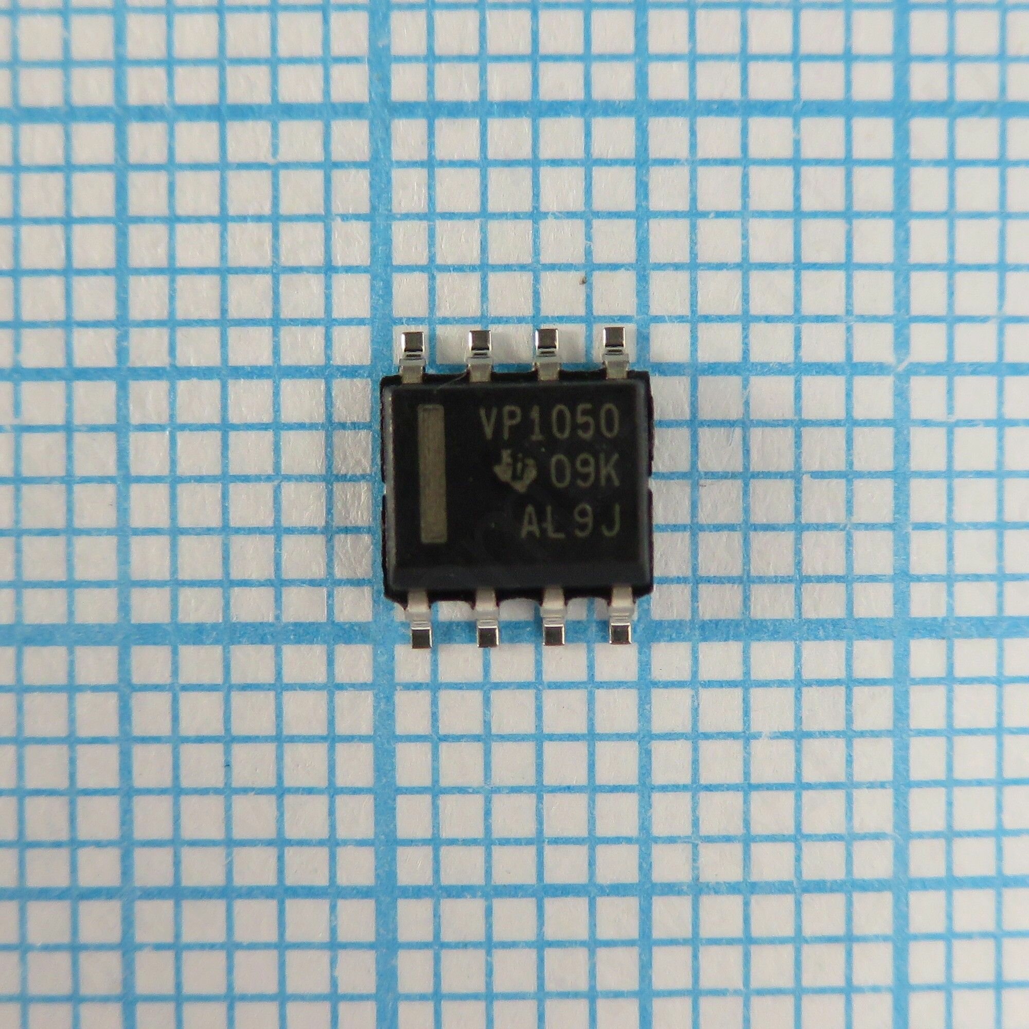 SN65HVD1050 VP1050 - Оптимизированный по электромагнитной совместимости приемопередатчик CAN-шины