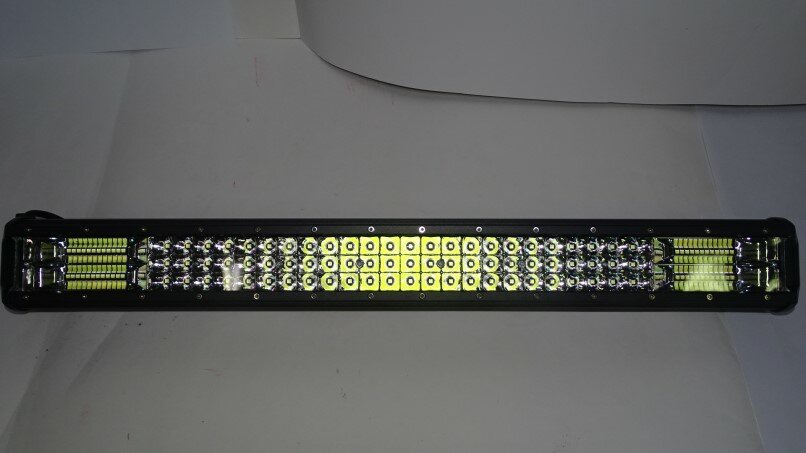 Фара светодиодная дополнительная 120 LED 120W (Балка) 10-30V 645*78*65 дальний