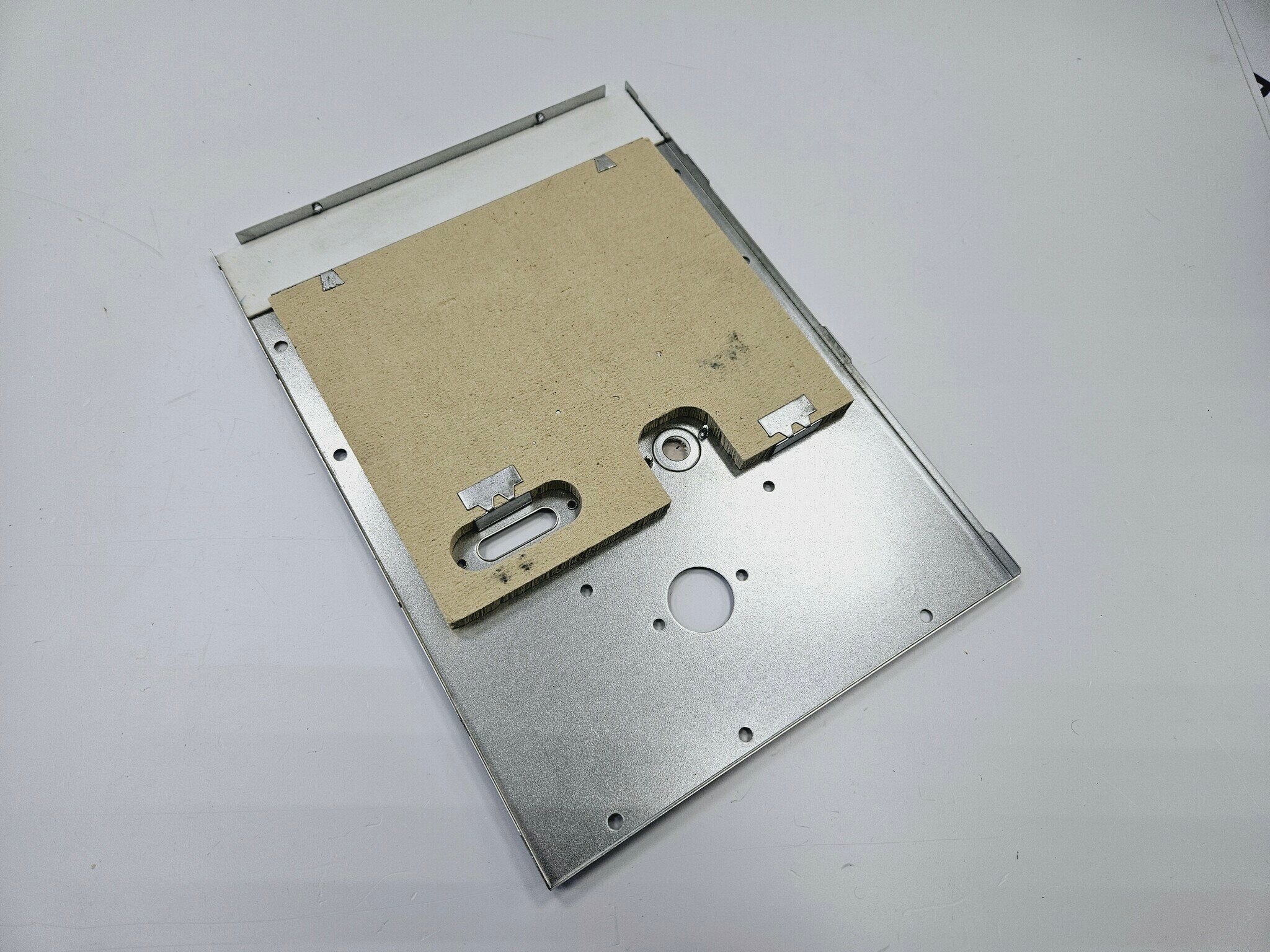 фото Передняя крышка камеры сгорания (13K-24K) NAVIEN Ace/Deluxe/Smart Tok... (арт. 30003338D)