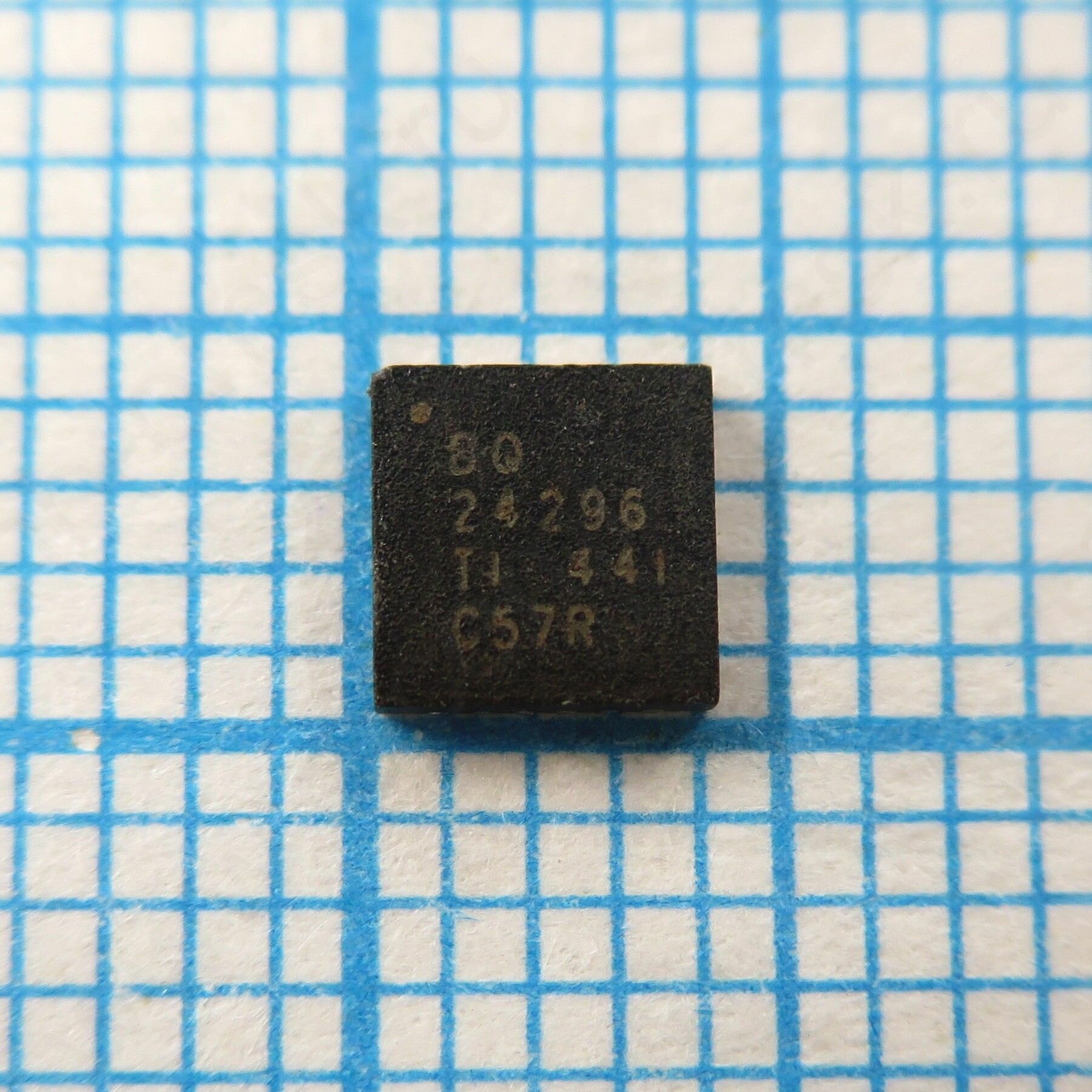 фото BQ24296RGER - USB-зарядное устройство с управлением