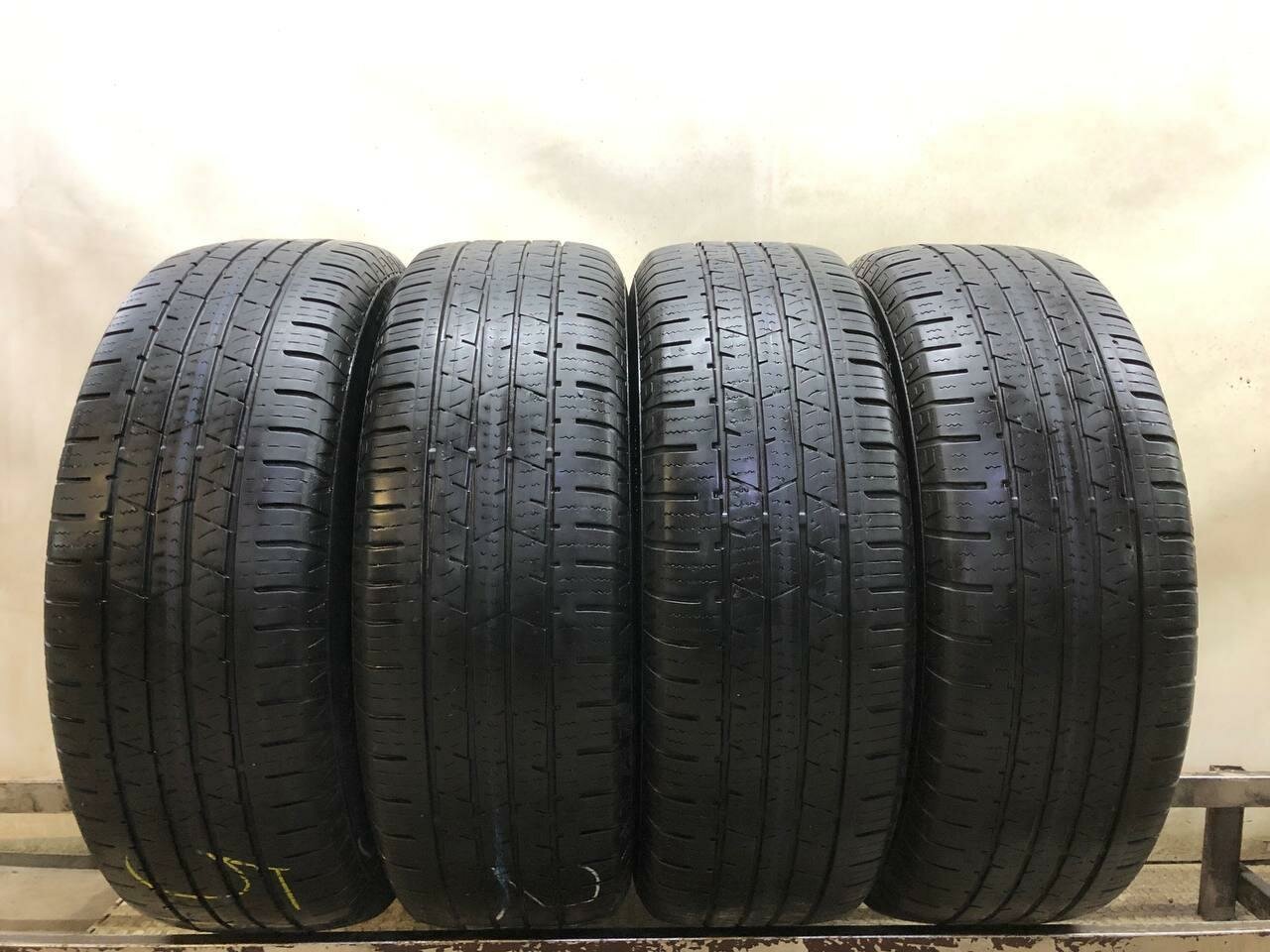 Continental CrossContact LX 215/65 R16 БУ Шины Летние