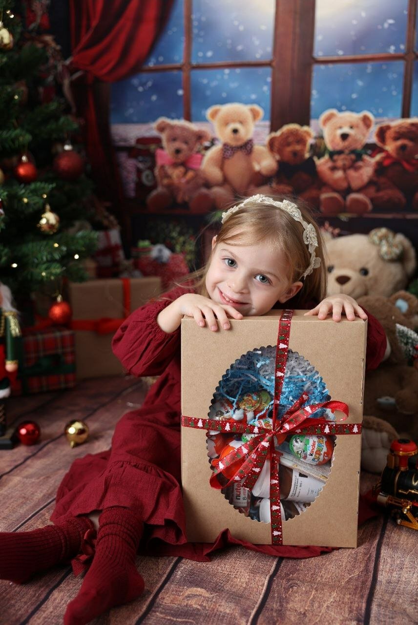 Подарочный набор Kinder (XL) - (50 сладостей + Nutella 350) - фотография № 2