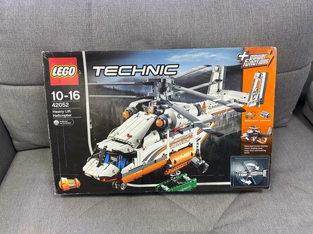 Lego technic helicopter 42052 hotsell