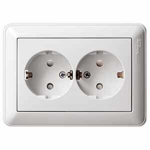 фото Вессен59 белый розетка скрытая 2-мест заземление шторки IP20