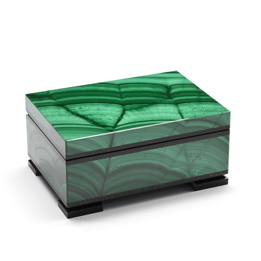 фото Шкатулка для украшений из камня малахит 91*60*41мм РадугаКамня