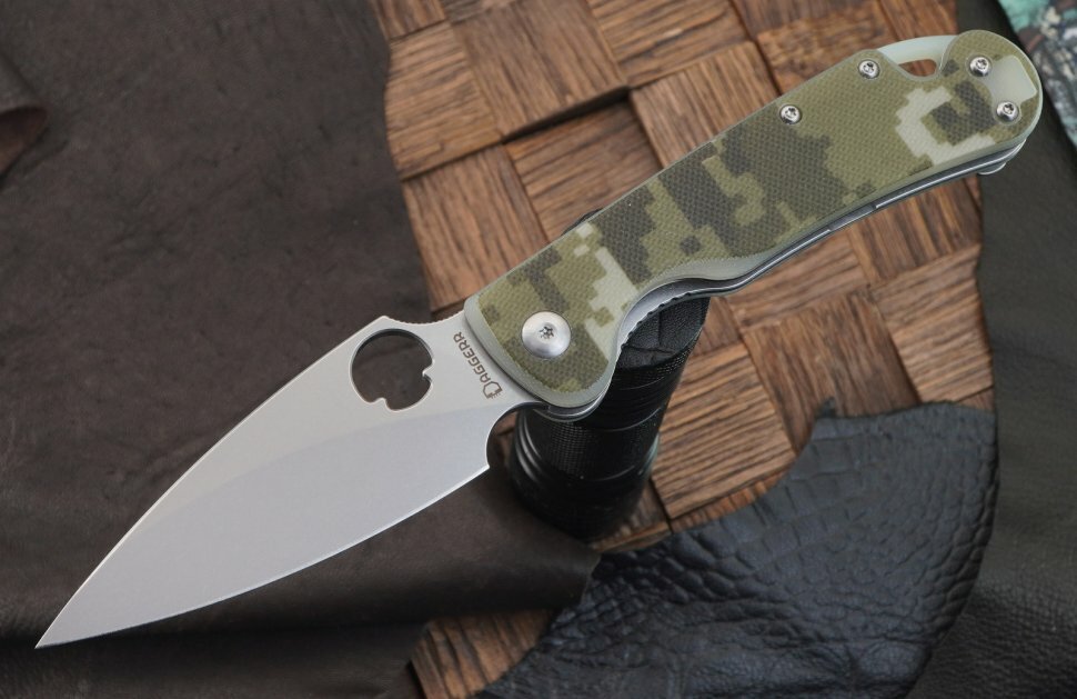 Складной нож Daggerr Knives Sting Mini Camo SW, сталь D2