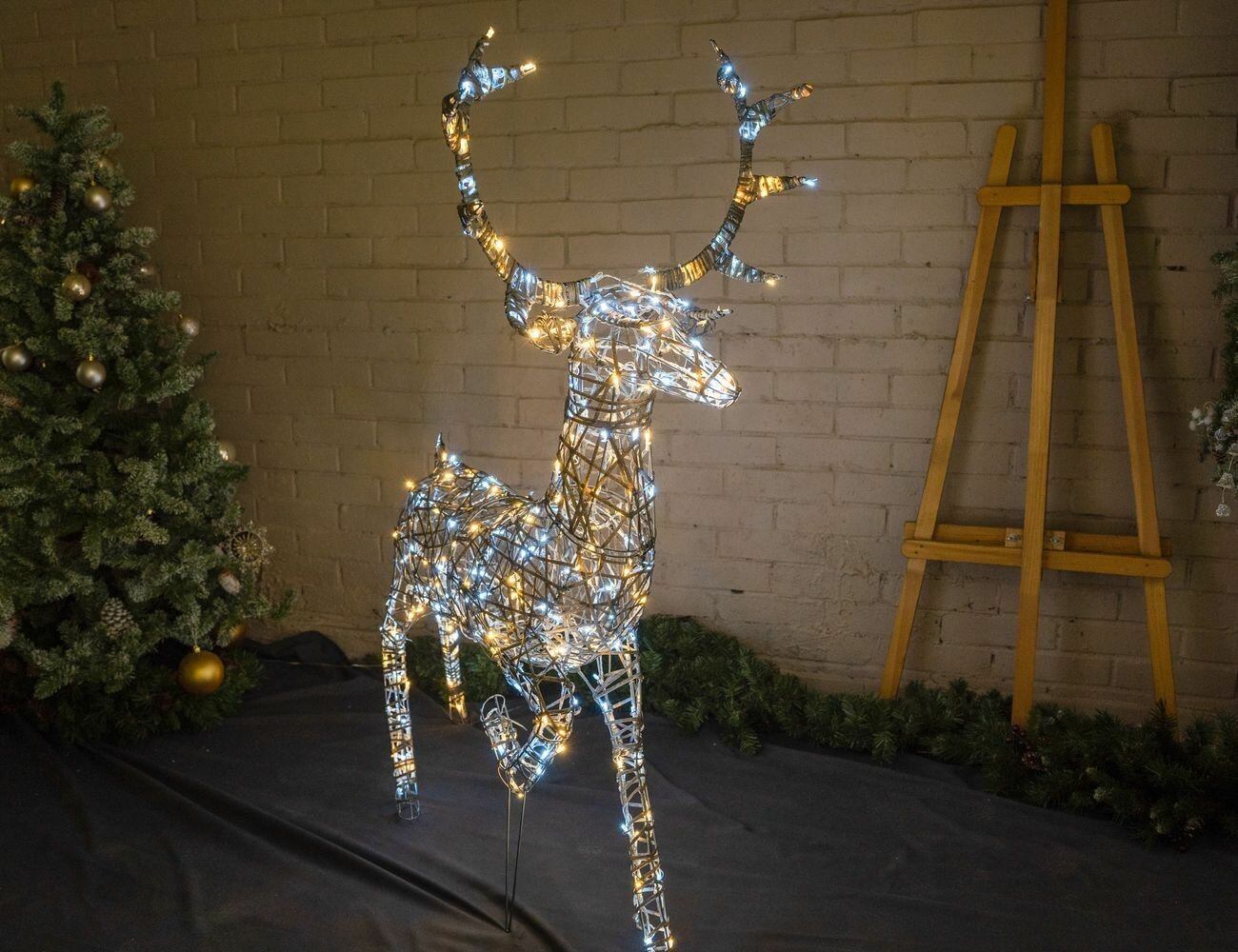 Светящаяся фигура олень корсо, акриловые нити, 300 тёплых/холодных белых LED-огней, 146 см, Winter Deco 3060129