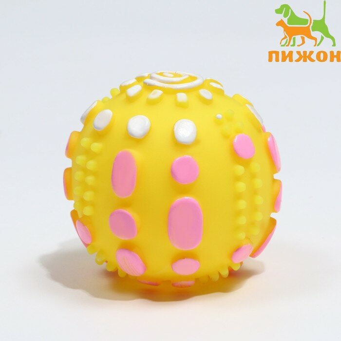 Игрушка для собак Пижон "Чудо-мяч", пищащая, 6,5 см, желтая - фотография № 1