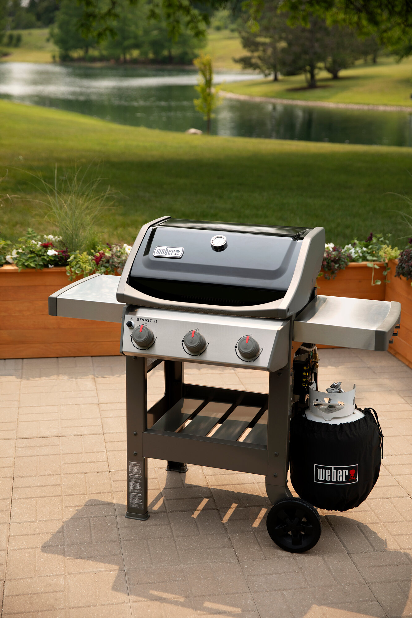 Гриль газовый Weber Spirit II E-320 GBS черный