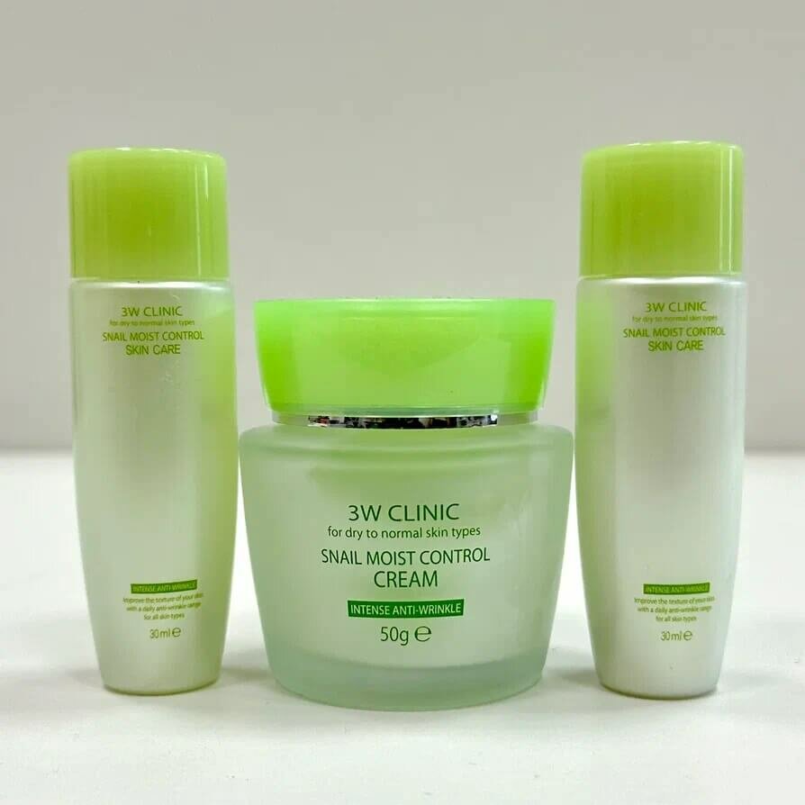 Увлажняющий набор для лица с муцином улитки SNAIL MOIST CONTROL SKIN CARE 3 SET 110 мл 3W Clinic