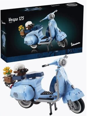 Конструктор Creator Мотоцикл Vespa 125, 1106 деталей