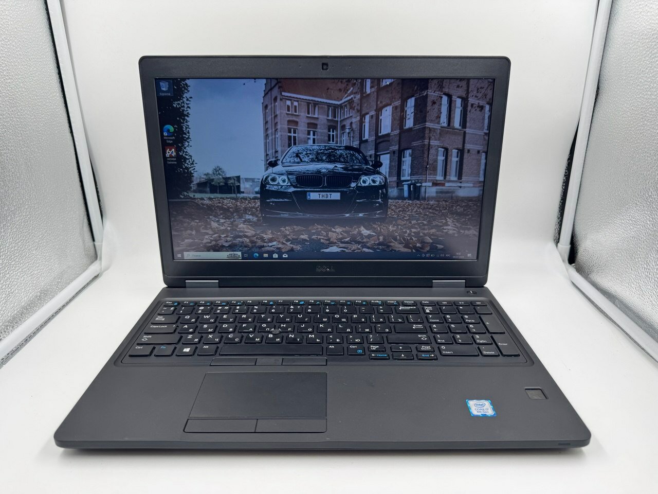 15" Ноутбук Dell Latitude 5590, 1920x1080, Intel Core i7-8650U, 8 /256 ГБ, Intel UHD Graphics 620 2gb