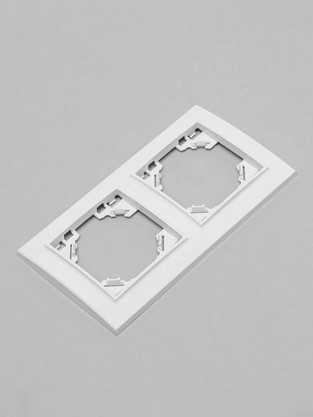 Рамка горизонтальная серии Эрна, STEKKER PFR00-9002 Цвет Белый, Количество модулей 4