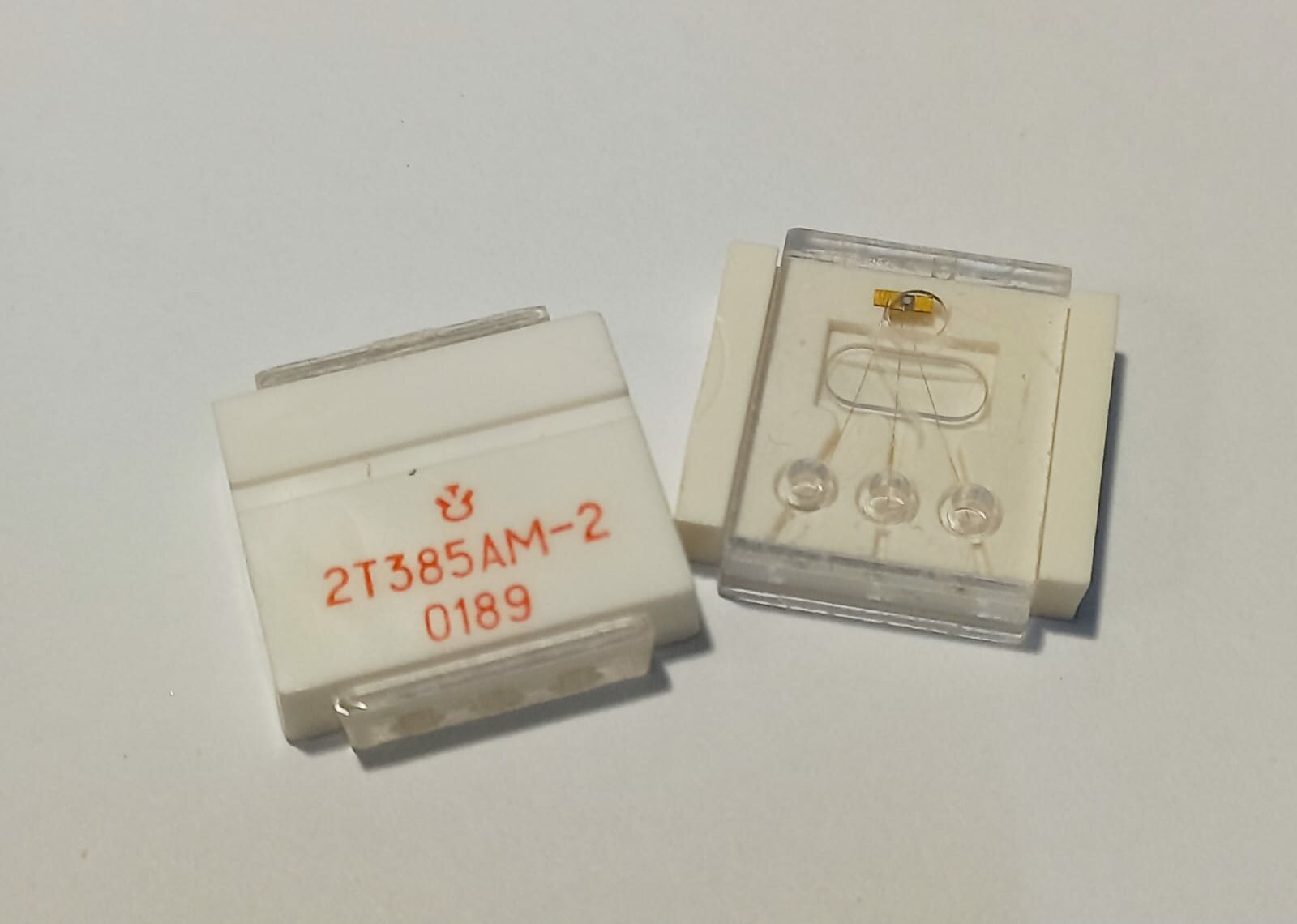 Транзистор 2Т385АМ-2 2шт
