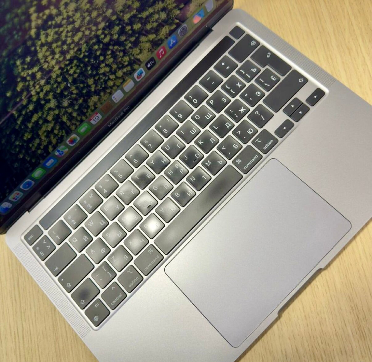 MacBook Pro M1 13 インチ 8GB / 512GB シルバー 13.3インチMacBook Pro [整備済製品] 8コアCPUと8コアGPUを搭載
