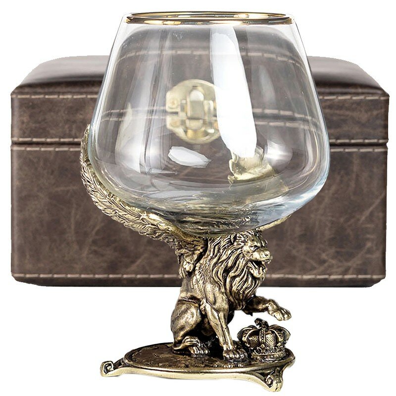 фото Подарки Бокал "Лев грифон" из латуни и стекла (430 мл)