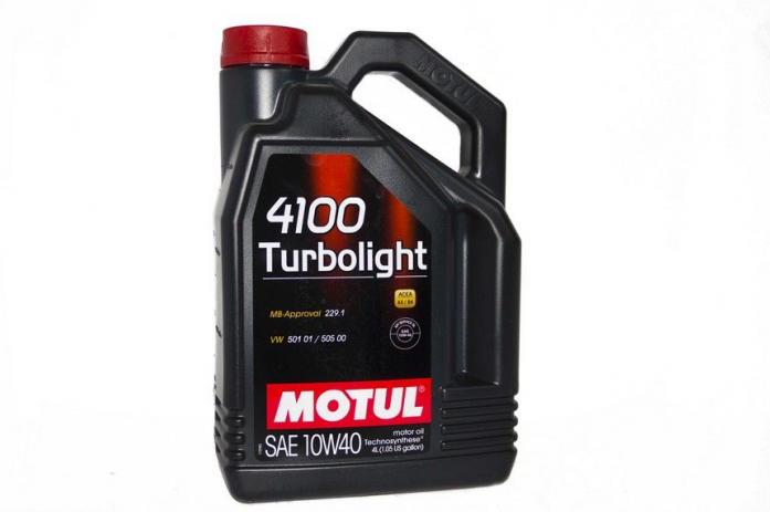 Синтетическое моторное масло Motul 4100 Turbolight 10W40