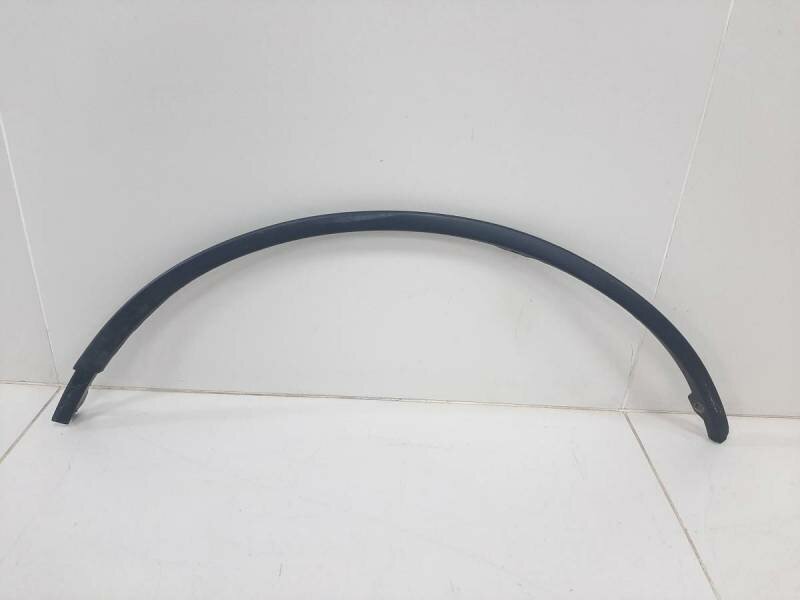 Накладка переднего крыла правого Renault Sandero 2009-2014 кат.номер: 8200886741