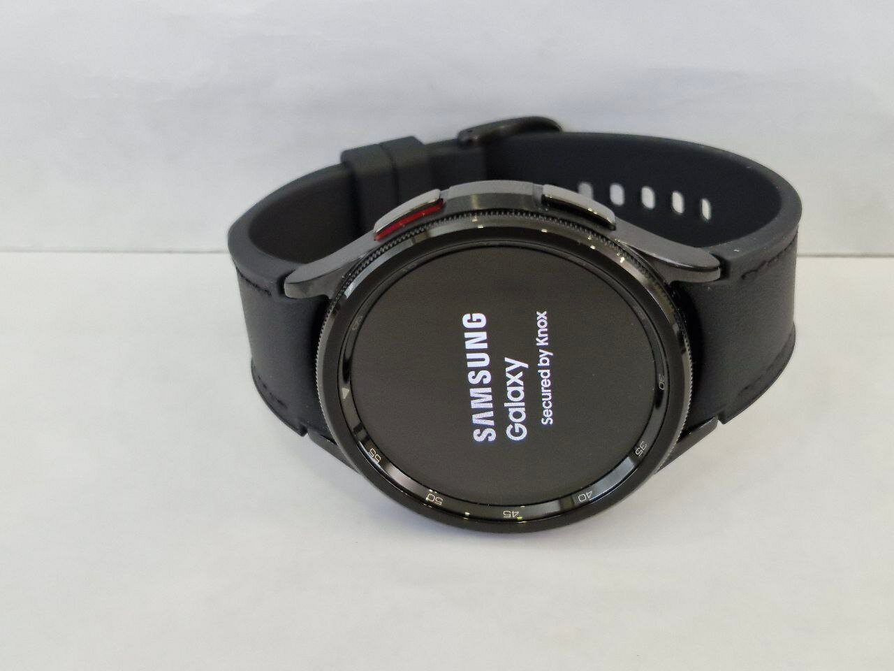 Умные часы Samsung Galaxy Watch6 Classic 47 мм Wi-Fi, black 0000