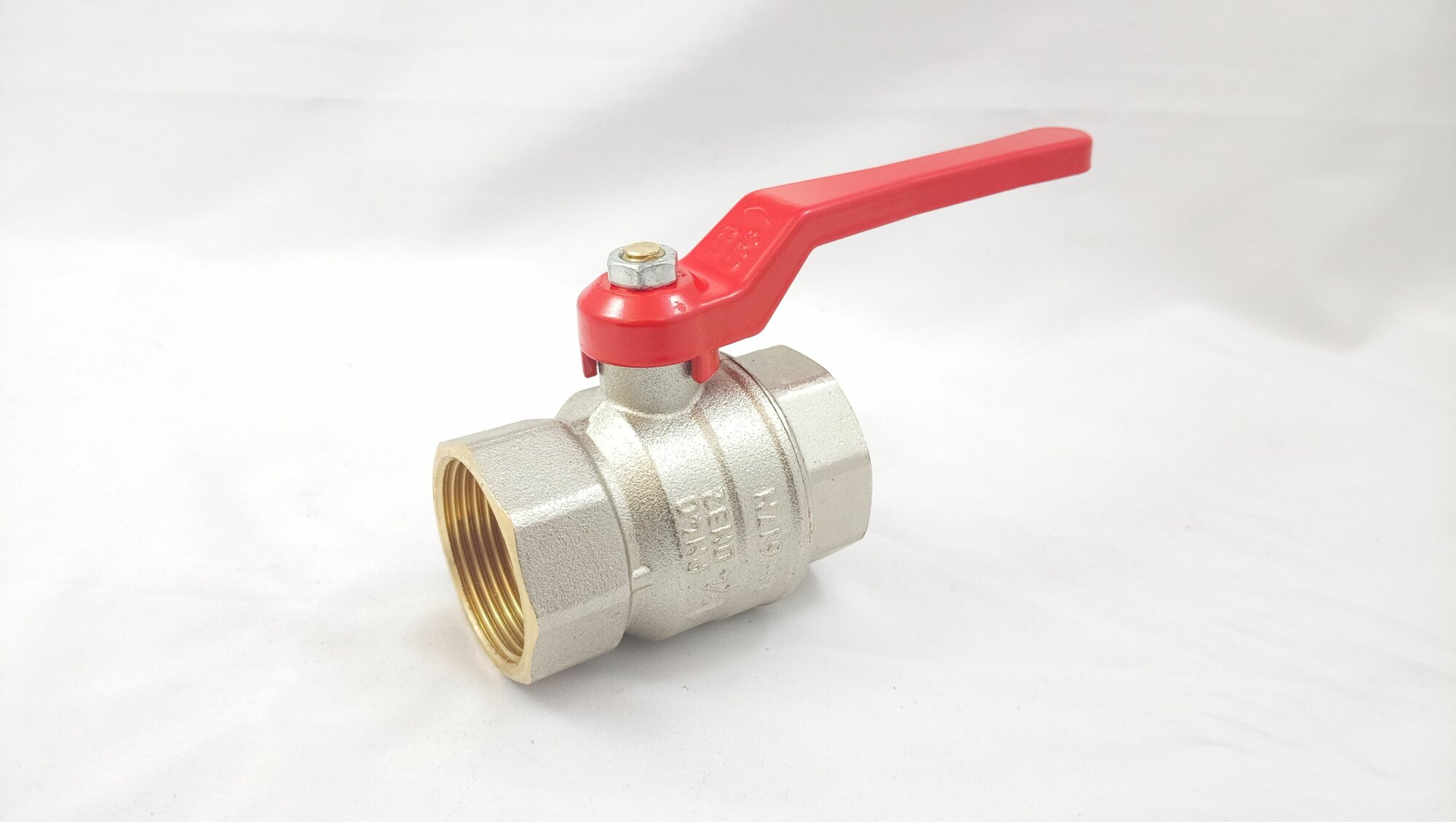 фото Кран шаровый Dist Ду 32 Ру 40 муфтовый (ВР/ВР) никелированная латунь рычаг Эксперт Н114Р