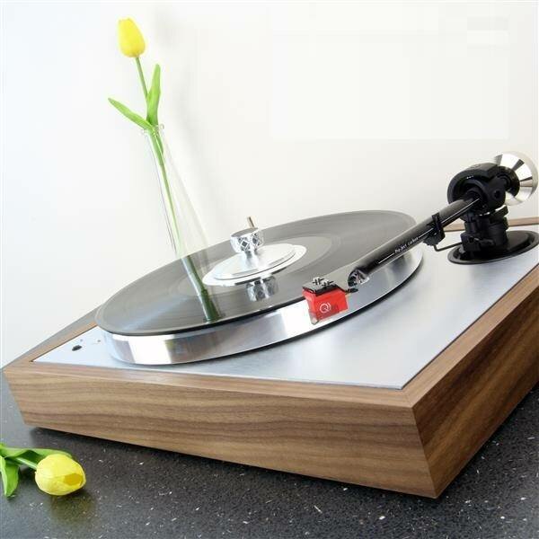 Проигрыватель винила Pro-Ject The Classic Evo