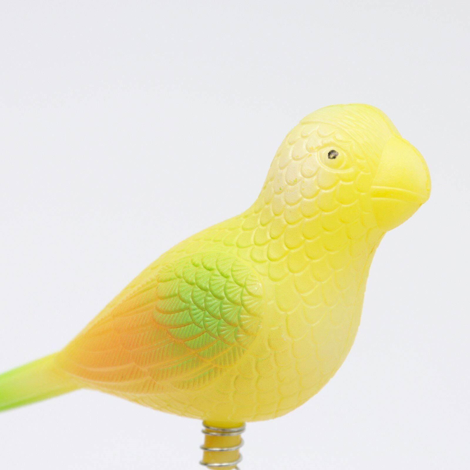 Игрушка для птиц "Птичка" на пружинке, 11.9 х 3.4 х 12.5 см, жёлтая - фотография № 2