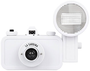 Плёночный фотоаппарат Lomography La Sardina & Flash DIY