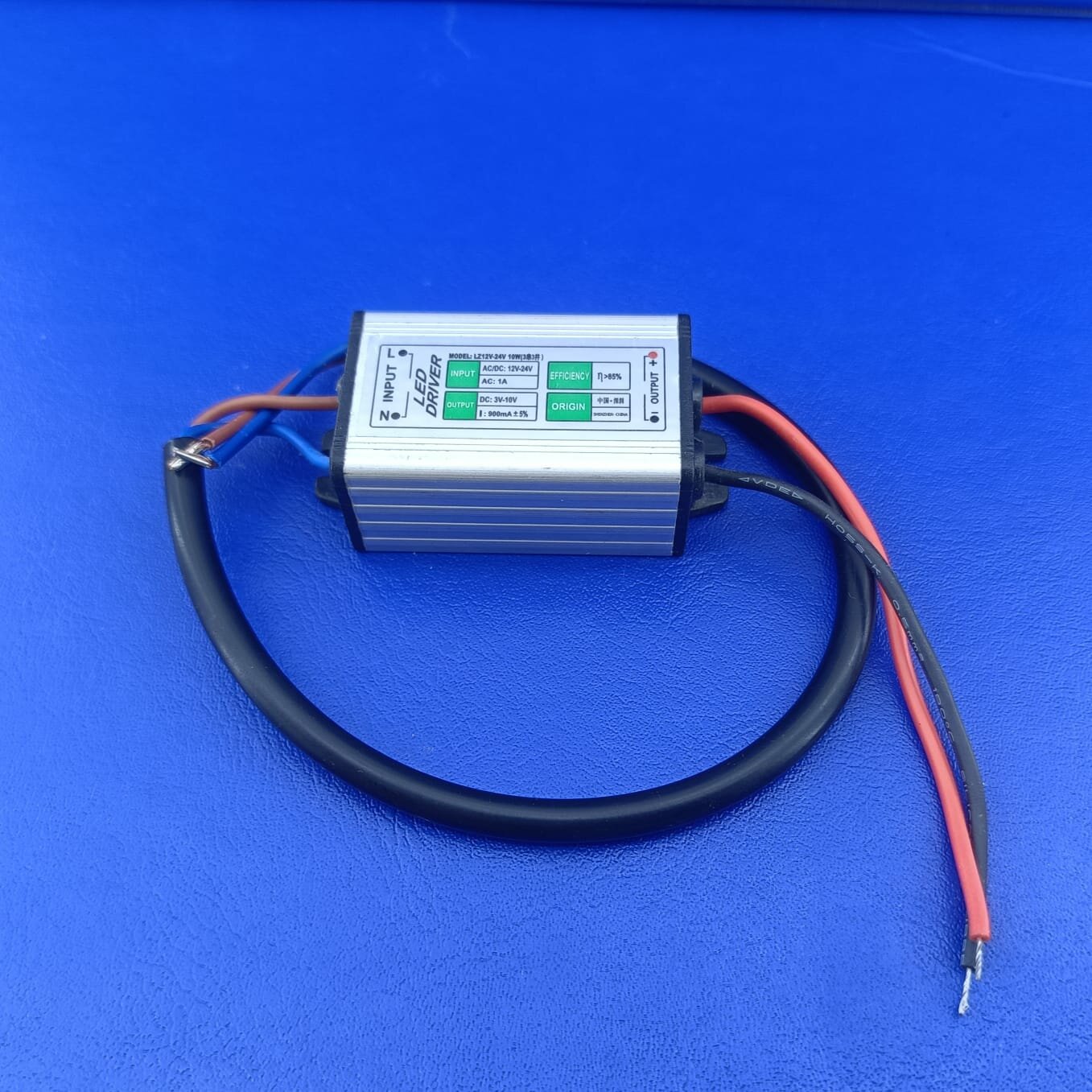 1 штука Драйвер для светодиодов 900mA DC12-24V DC3-10V 10W IP67 62x30x20mm