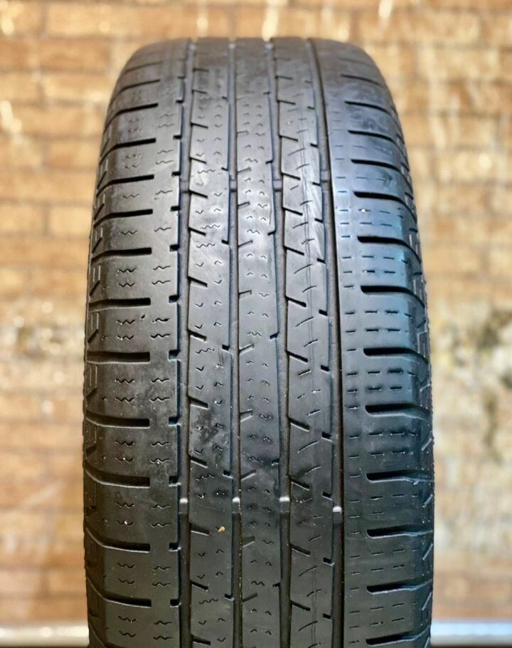 Continental ContiCrossContact LX 215/65 R16