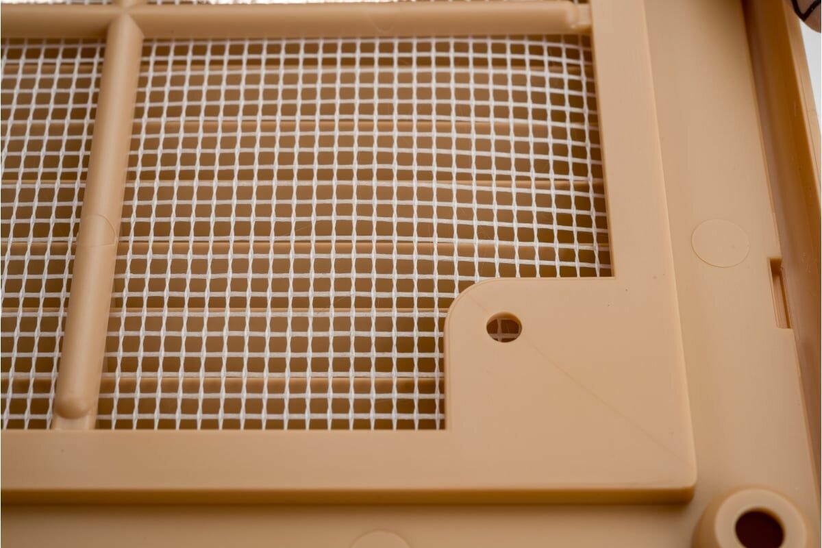 Решетка вентиляционная разъемная с москитной сеткой, 150х150 ЭКО сосна - фотография № 5