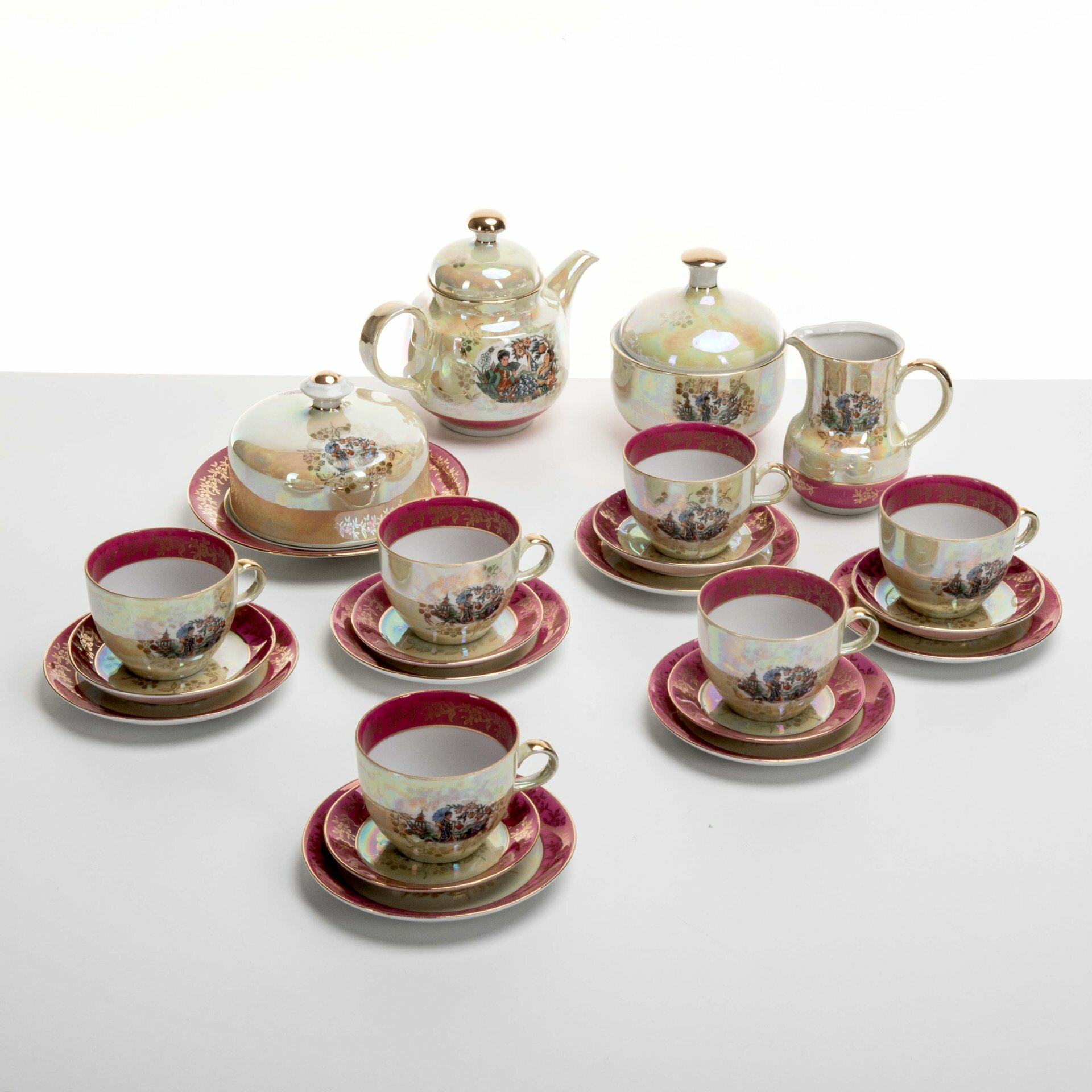 Сервиз чайный на 6 персон в стиле шинуазри "Мадонна" (22 предмета), фарфор, люстр
