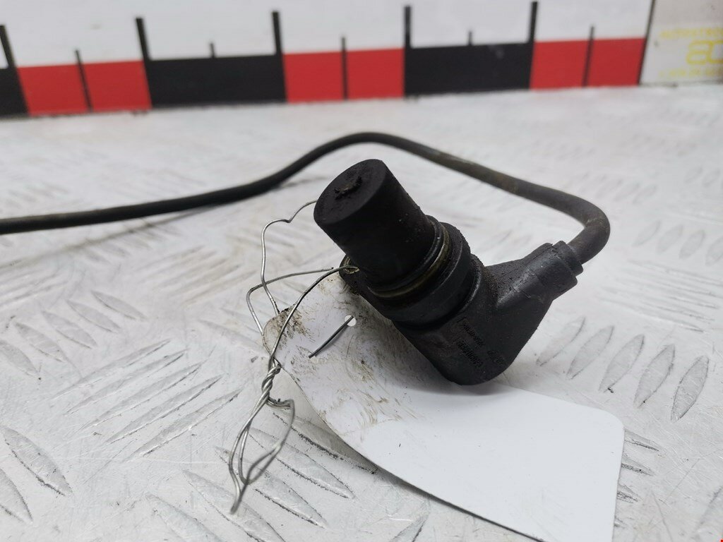 Датчик коленвала Volkswagen Passat 5 050906433 арт. 1058194 — фото 1