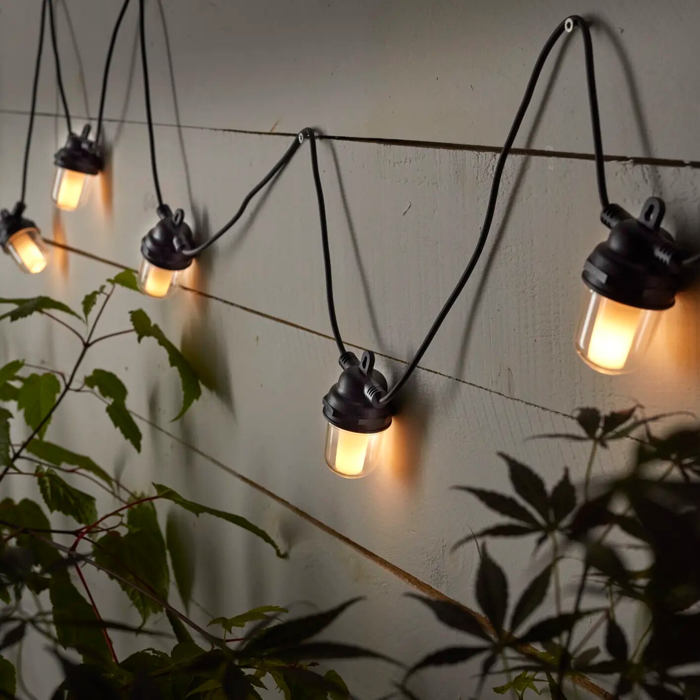 фото Гирлянда светодиодная уличная Inspire «Breezy» IP44 цвет черный