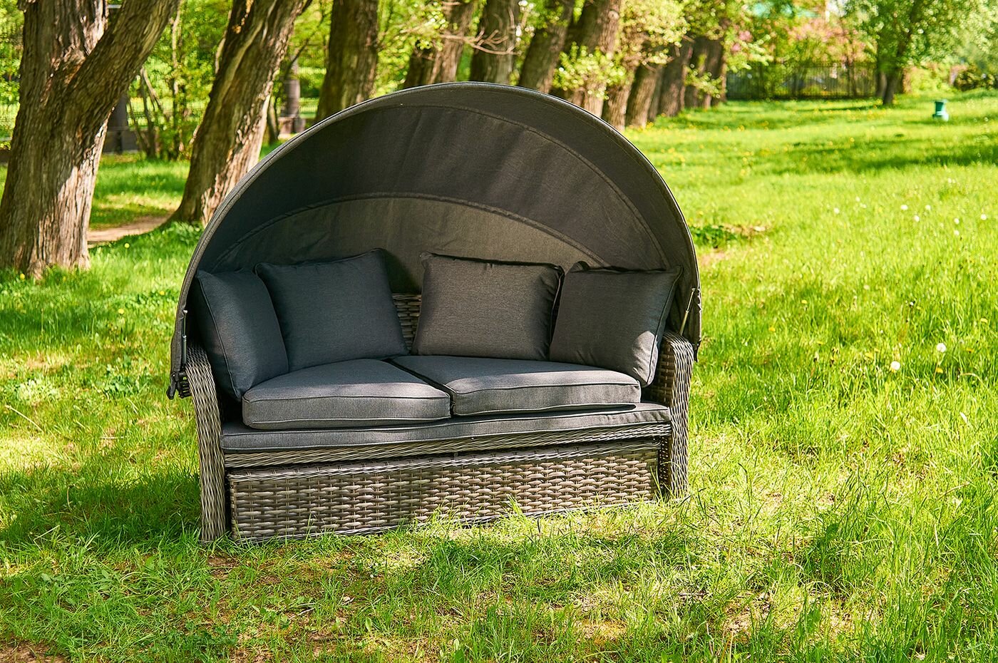 Садовый шезлонг диван-трансформер Royal Family Violetta серый - фотография № 2