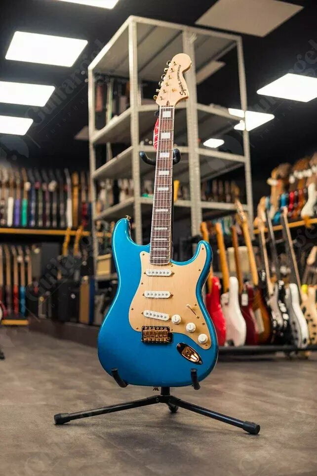 Электрогитара Fender Squier 40th Anniversary Stratocaster Gold Edition LRL Lake Placid Blue