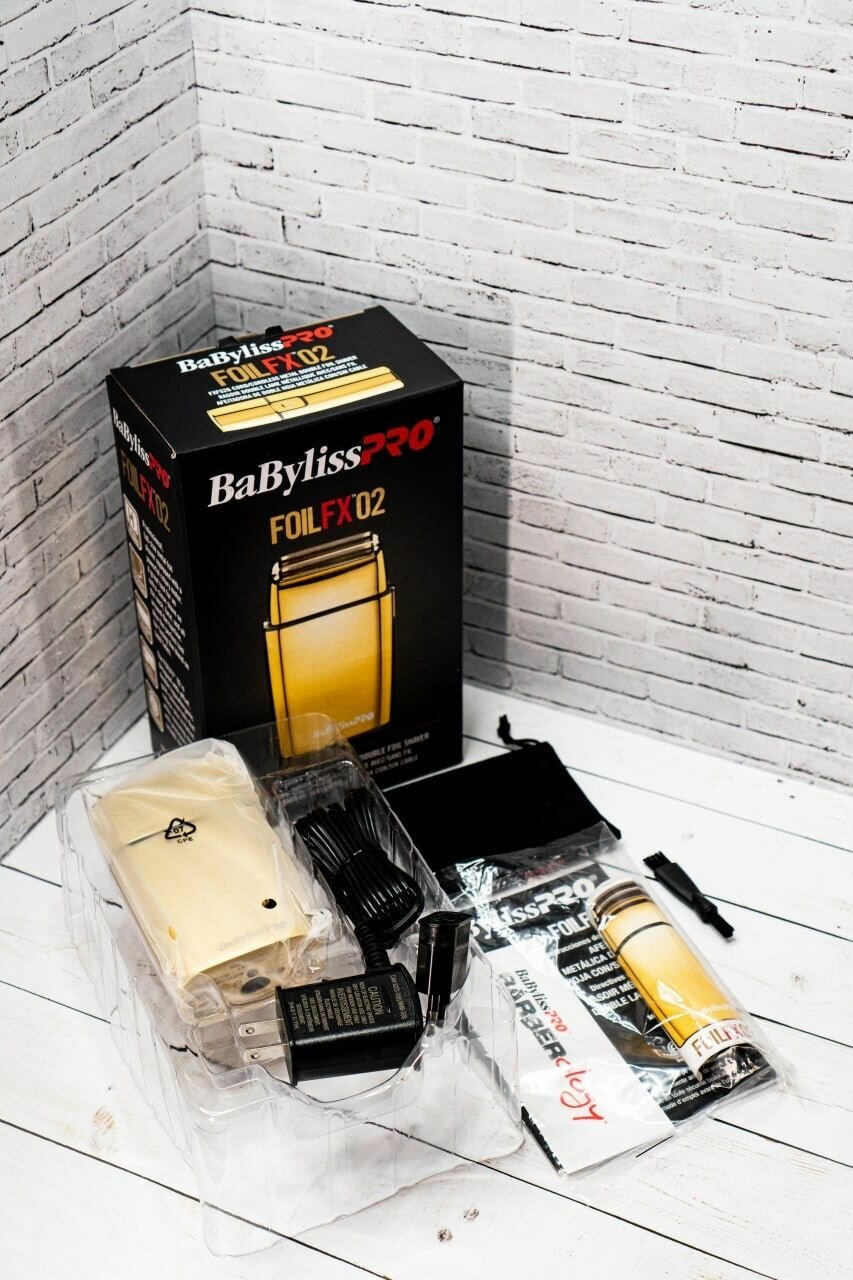 Электробритва BABYLISS PRO FoilFX 02 GOLD, 2 головки - фотография № 2