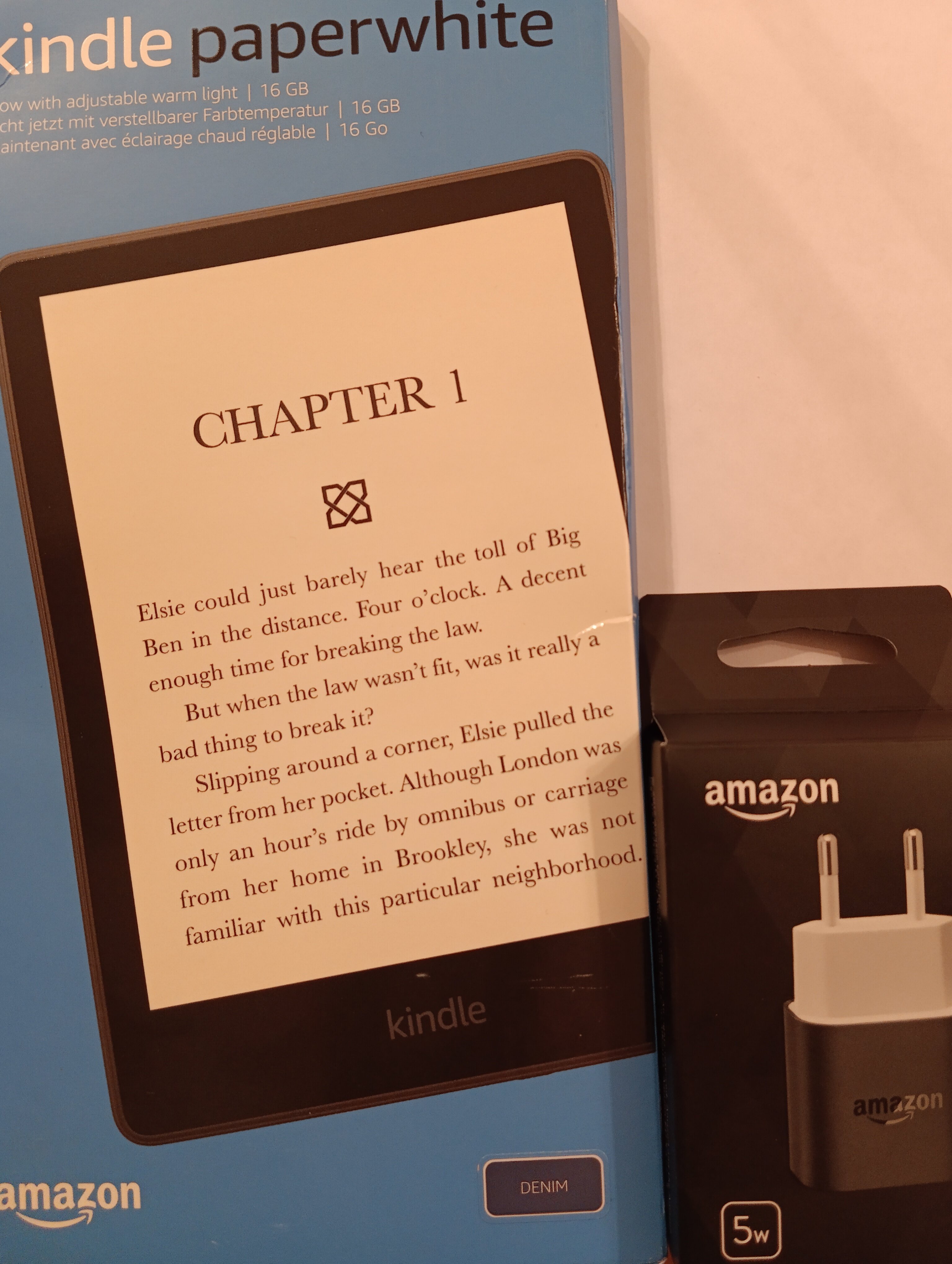 6'8"Электронная книга Amazon Kindle Paperwhite 2022 16 Gb Denim (Ad-supported)+Оригинальный Amazon USB адаптер 5W