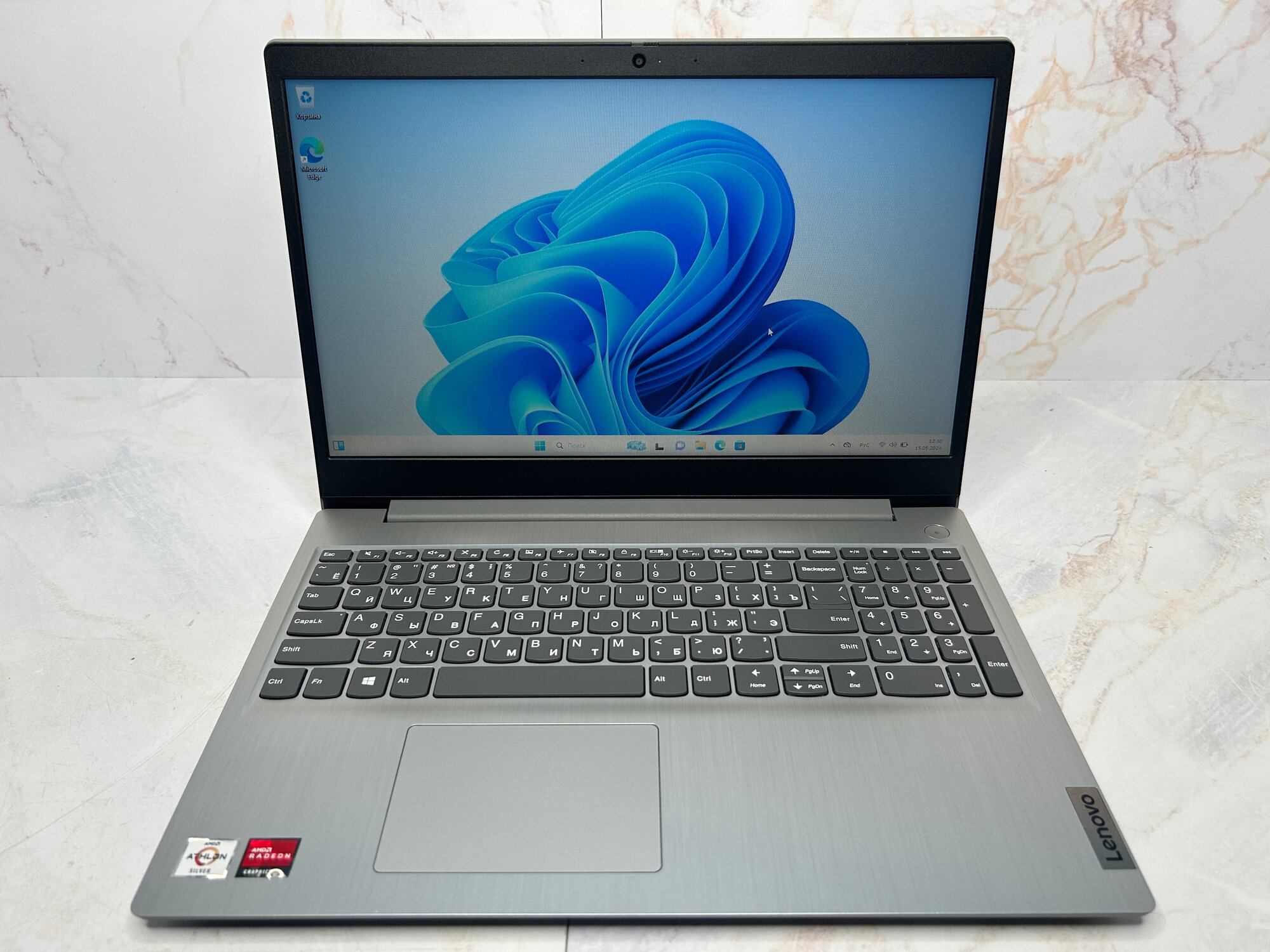 Ноутбук Lenovo IdeaPad 3 15ADA05 (81W10071RU) 15.6"/AMD Athlon Silver 3050U/RAM 8GB/SSD 256GB/AMD Radeon Graphics/1366x768/TN/Windows 11/Подсветка кл-ры: нет/серый