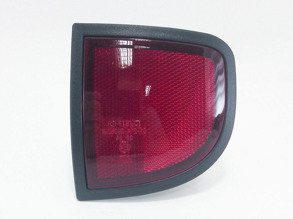 Катафот правый в задний бампер для Митсубиси Л200 2005- год выпуска (Mitsubishi L200) DEPO 214-2905R-E