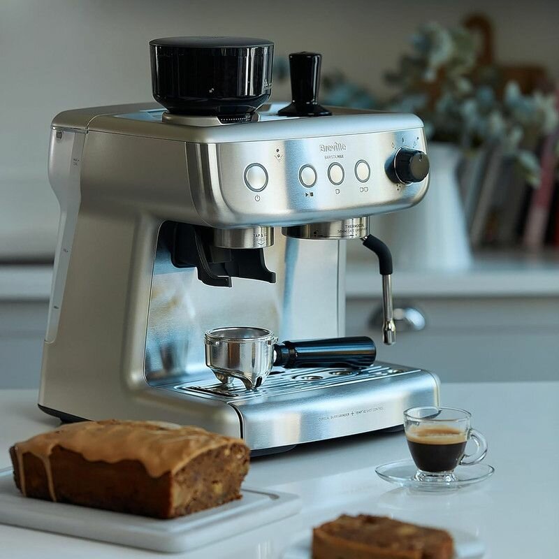 Рожковая кофемашина с кофемолкой Breville Barista Max - фотография № 3