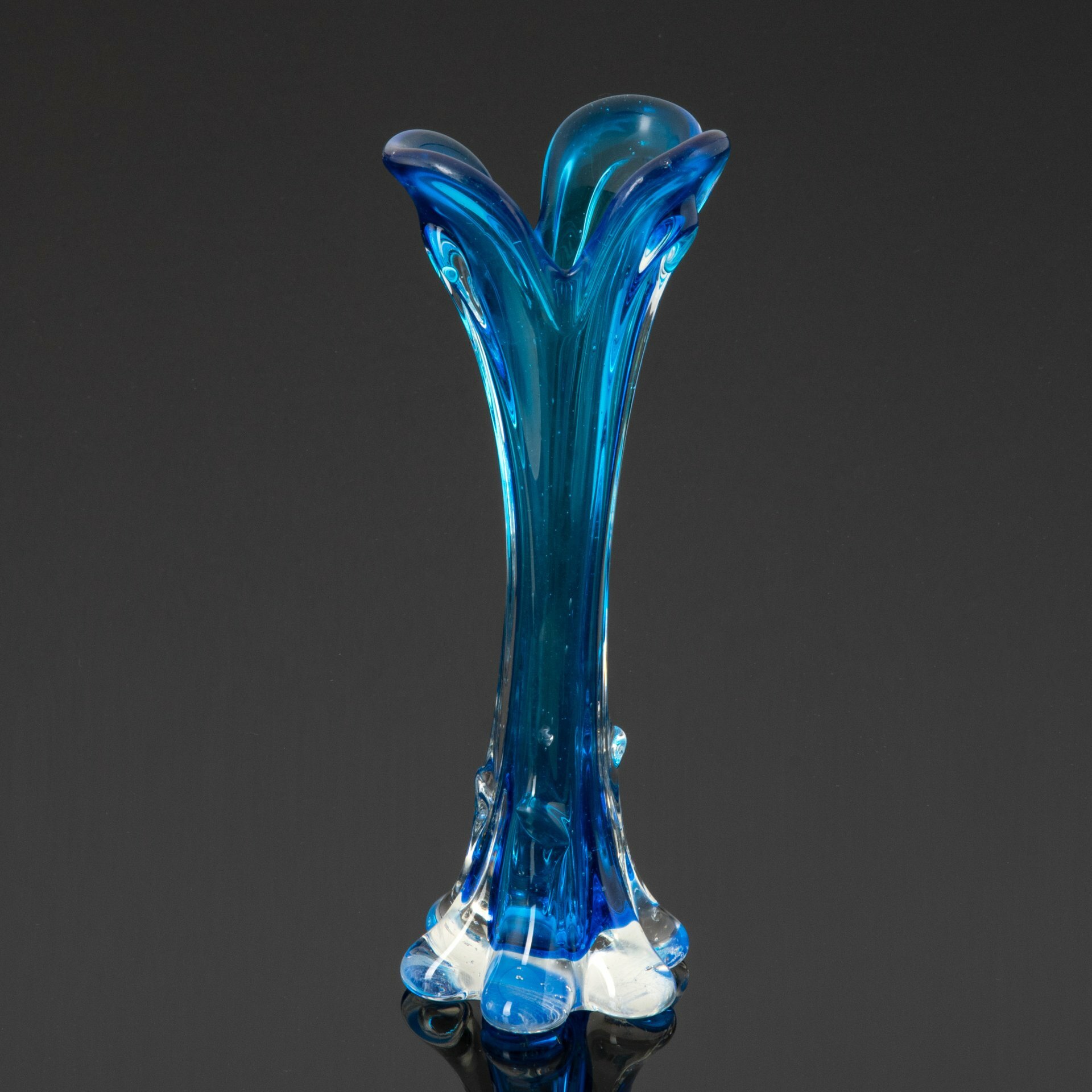 Миниатюрная ваза синего цвета цвета стекло sommerso Европа 1950-1970 гг.