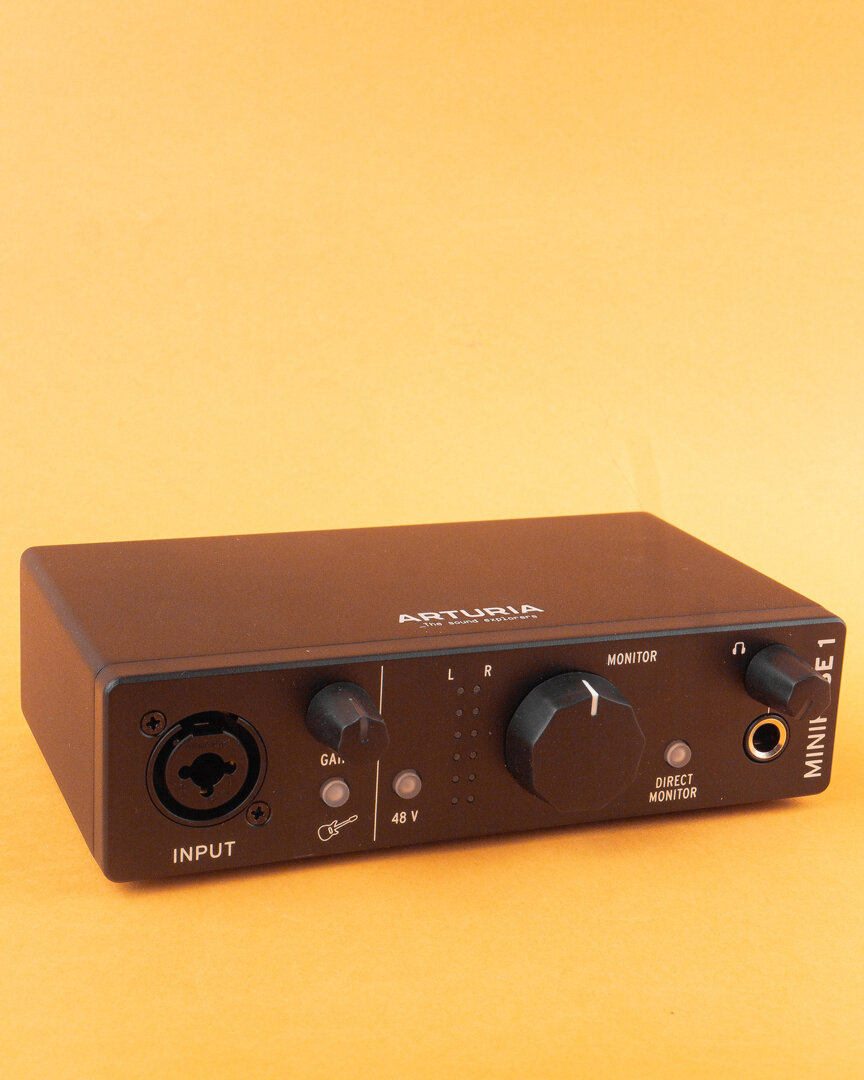 Arturia MiniFuse 1 Black USB аудио интерфейс / звуковая карта