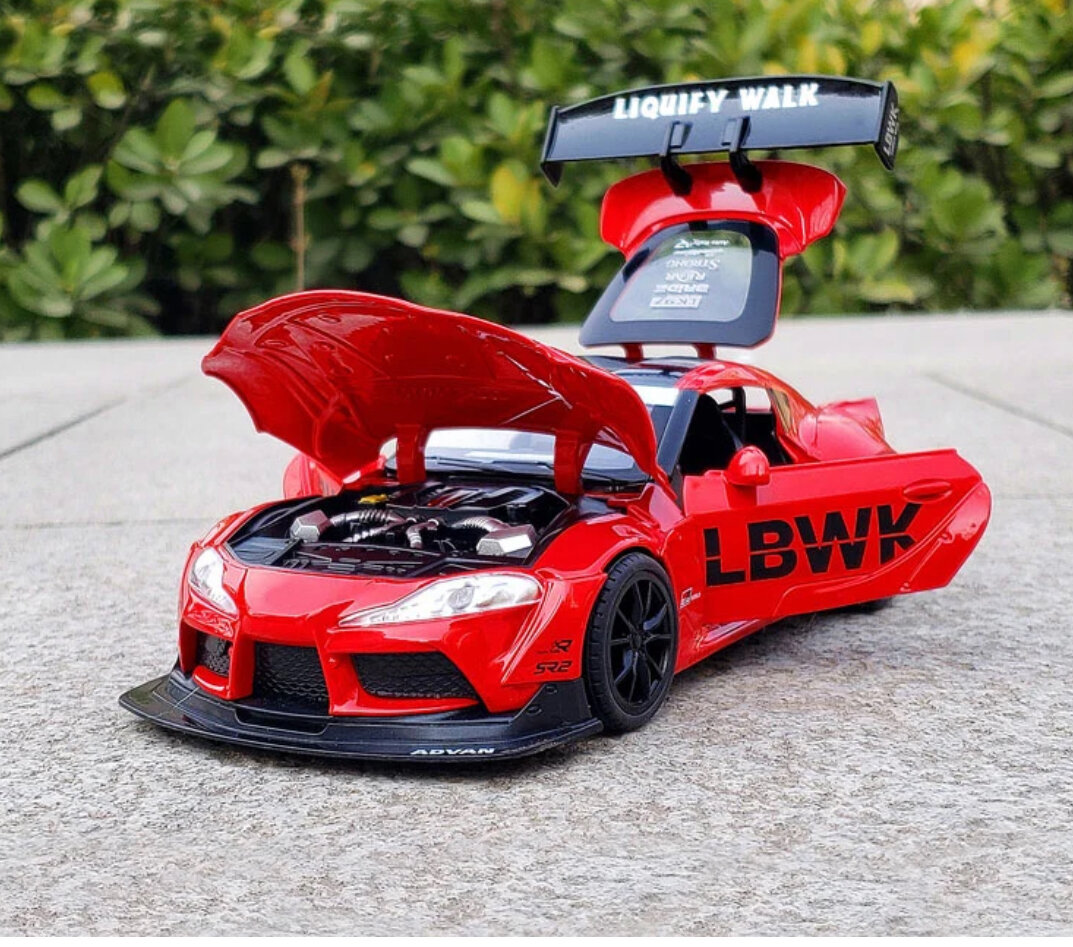 Коллекционная масштабная модель Toyota Supra Liberty Walk LBWK 1:24 (металл, свет, звук)