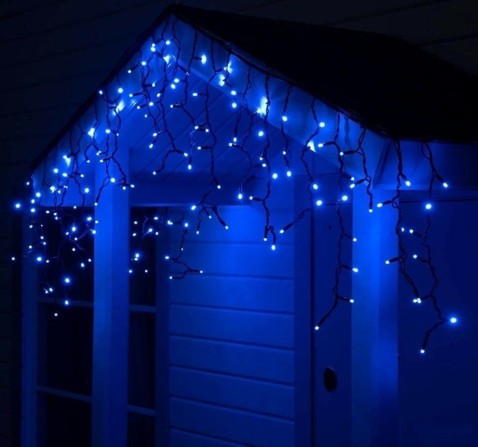 фото Бахрома для улицы 12м. 30/50/70см, 300 ламп LED,цвет свечения голубой, нить черная, можно соединять (арт.zwm-3-1000blue-t)