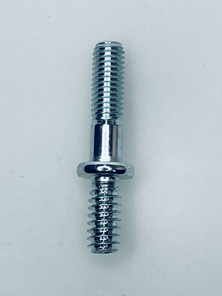 фото Шпилька 936,940,937,941C,941CX Oleo-Mac №31