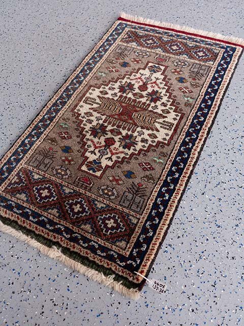 фото Турецкий ковер из шерсти прикроватный 6608