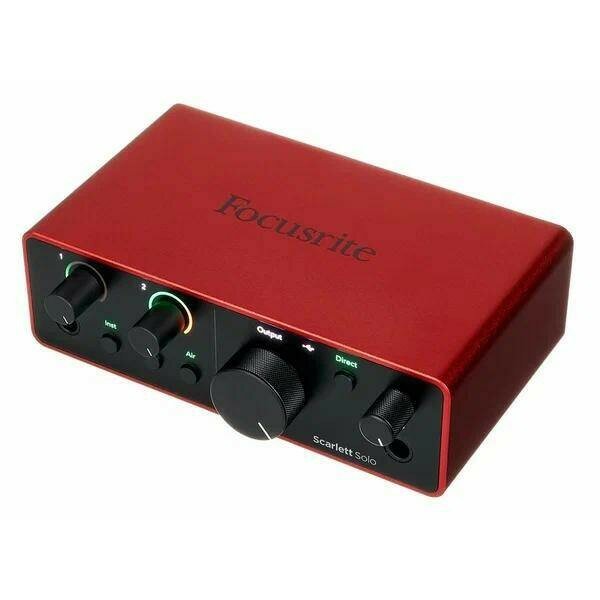 Аудиоинтерфейс Focusrite Scarlett Solo 4th Gen