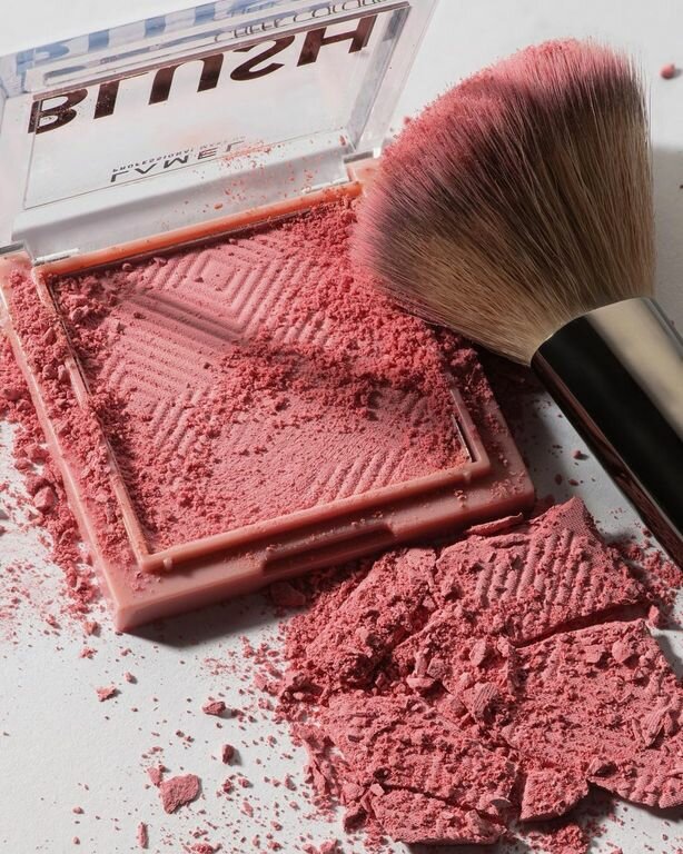 Румяна Blush cheek colour, тон 5 розовые щечки